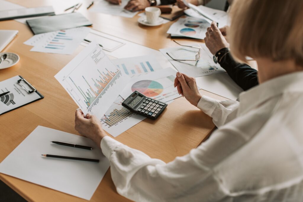 ¿Por qué contratar una asesoría online? Ventajas para autónomos, pymes y empresas